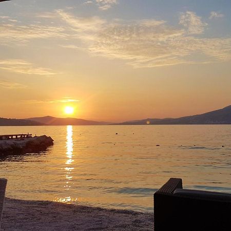 Apartment Okrug Gornji - Trogir With Sea View المظهر الخارجي الصورة