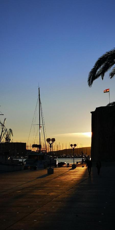 Apartment Okrug Gornji - Trogir With Sea View المظهر الخارجي الصورة