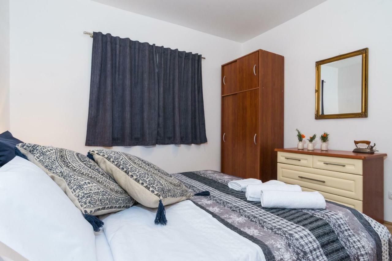 Apartment Okrug Gornji - Trogir With Sea View المظهر الخارجي الصورة