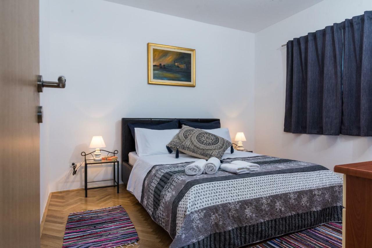 Apartment Okrug Gornji - Trogir With Sea View المظهر الخارجي الصورة